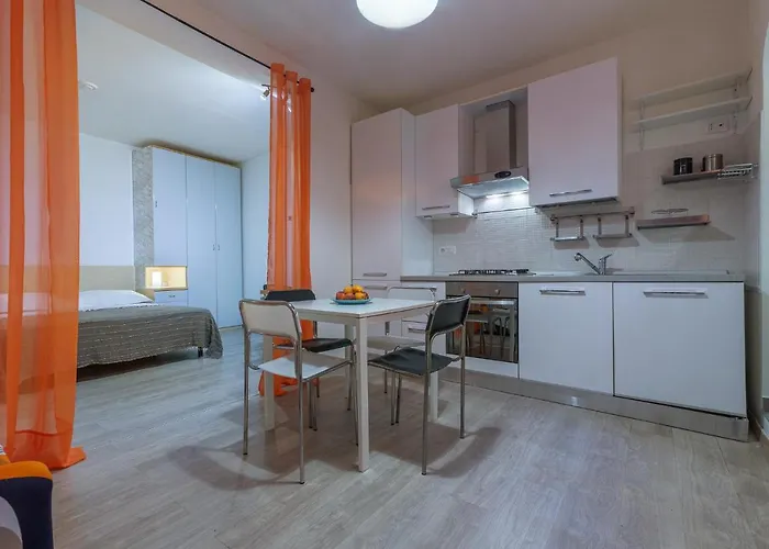 Guesthost - Mandala & Comfy Bolonya